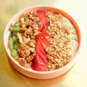 FRUIT & YOGURT BOWL (GF/DF)